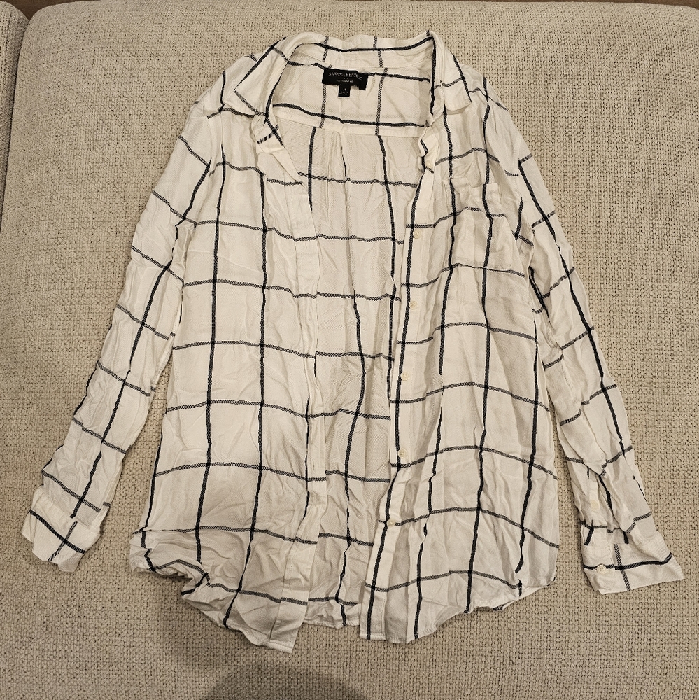 Banana Republic Medium Button Up